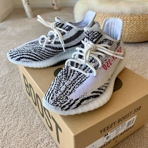 adidas Yeezy Boost 350 V2 Zebra Size 9.5
